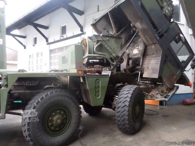 Caminhão com carroçaria intercambiável MAN MAN Multi 8x8 32.403 VFAEG 15 to Hackenlift Bund