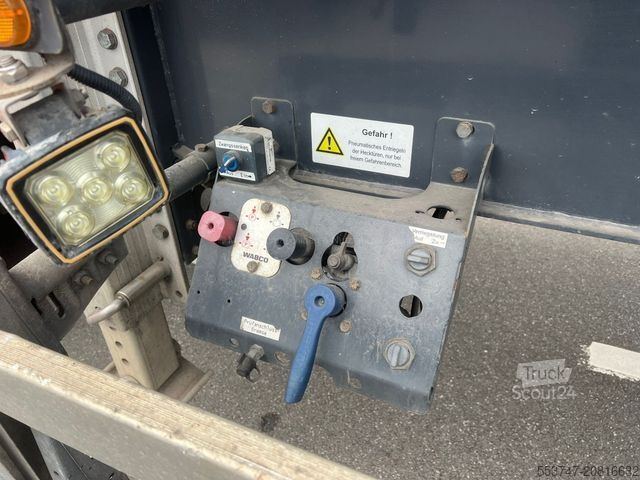 Ημιρυμουλκούμενο ανατρεπόμενο Kloos Ferro SKF 335 / 65 m³/