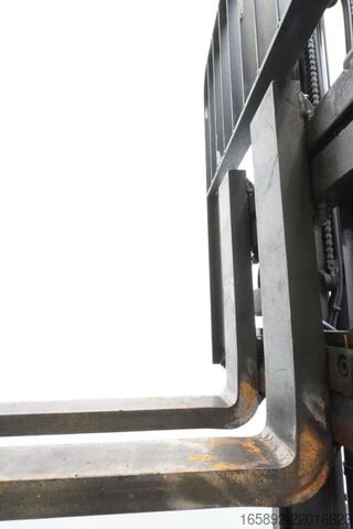 вилочный погрузчик Linde H 30 T 1202