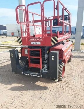 Ascenseur à ciseaux MAGNI DS 1218 RT Diesel 12,00 m