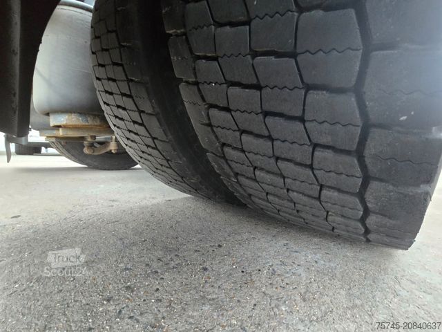 Véhicule tracteur volume SCANIA R490 * STANDKLIMA * TEMP * RETARDER * 2X TANK