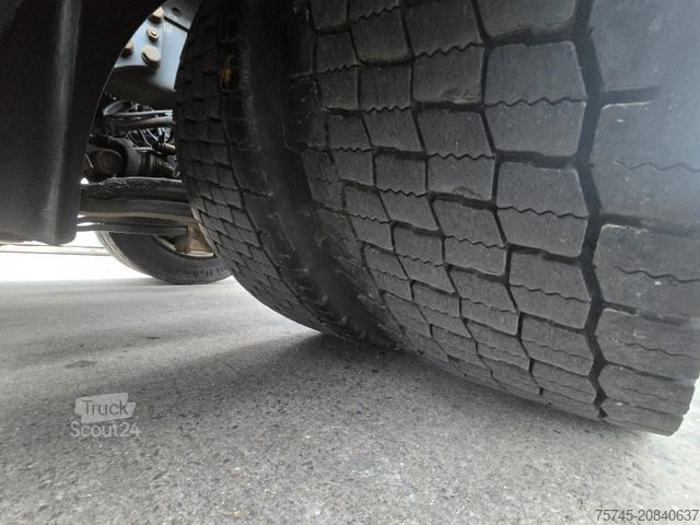 Véhicule tracteur volume SCANIA R490 * STANDKLIMA * TEMP * RETARDER * 2X TANK