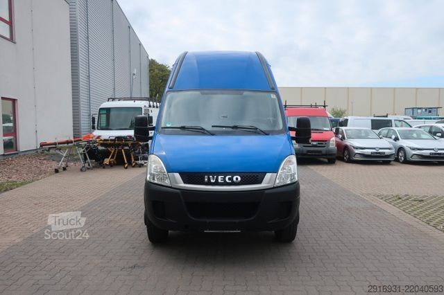 Højt tag varevogn IVECO Nr.7 Daily 70C17V AHK / Kamera /Maxi