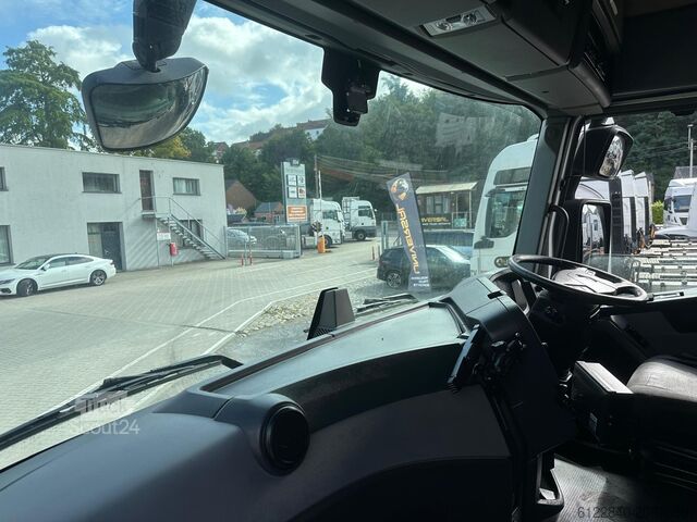 Standaard trekker - RHD Renault T 460