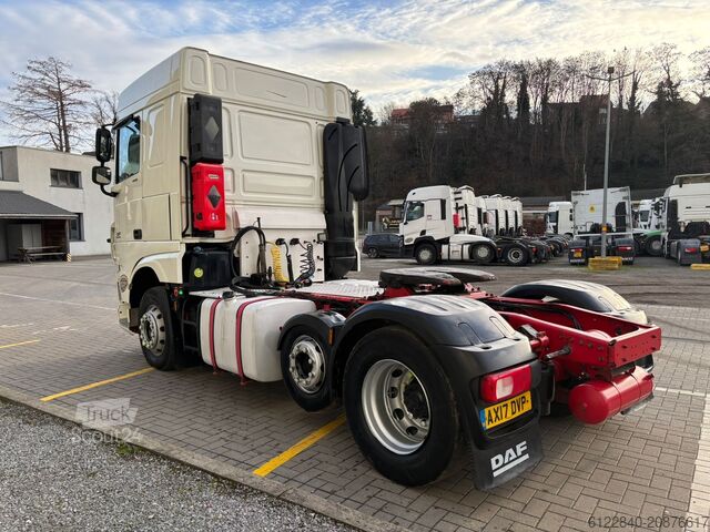 Tracteur routier standard - RHD DAF XF 106