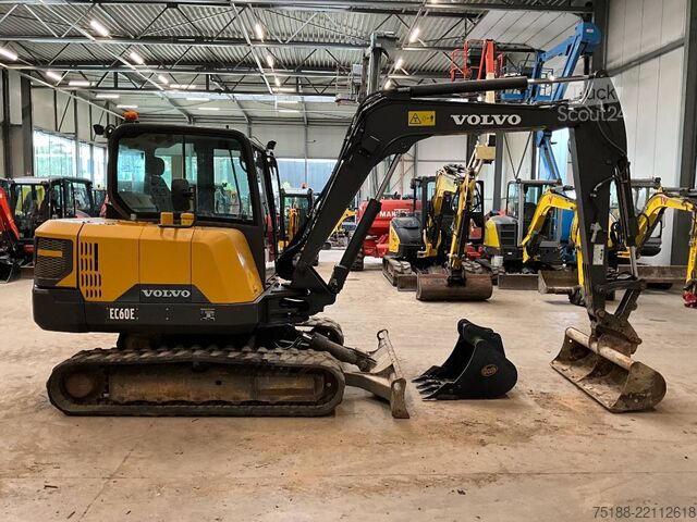 Rupsgraafmachine Volvo EC 60 E