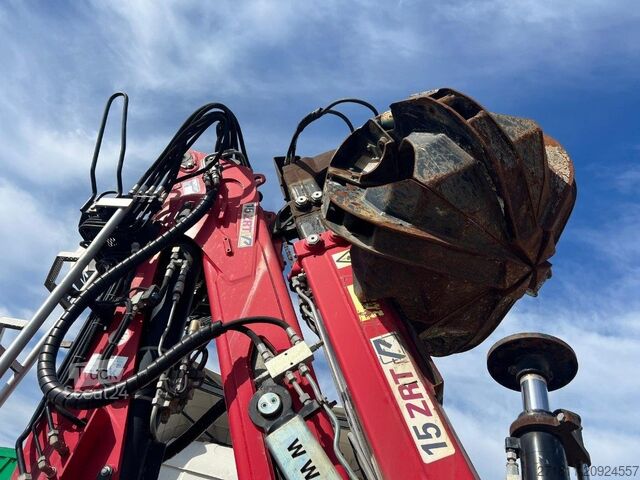 Semirremolque con grúa montada sobre camión TECNOKAR SEMIRIMORCHIO TECNOKAR SCARRABILE CON GRU