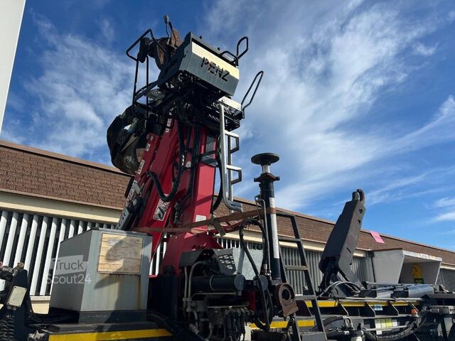 Semirremolque con grúa montada sobre camión TECNOKAR SEMIRIMORCHIO TECNOKAR SCARRABILE CON GRU