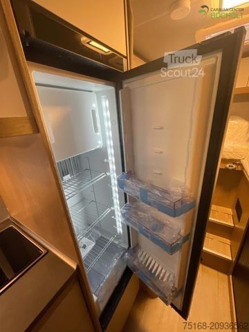 Félintegrált lakóautó HOBBY ONTOUR C 680 GE Modell 2025