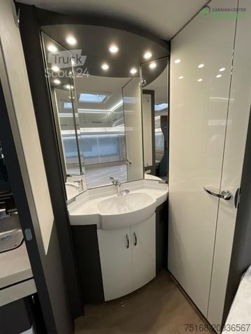 Lakókocsi HOBBY Excellent 560 CFe Modell 2025 / 2000 Kg Achse