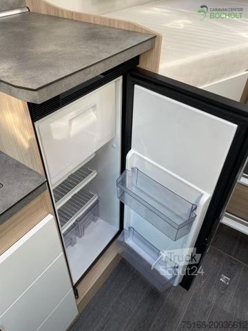 Caravana semiintegrada FRANKIA NEO MT 7 GDK BLACK LINE 170 PS / Automatik / Dis