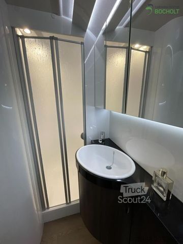 Bivalnik HOBBY Prestige 560 WLU Abverkauf / 2000 kg