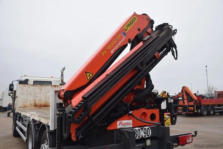 Vrachtwagen met kraan DAF CF 370