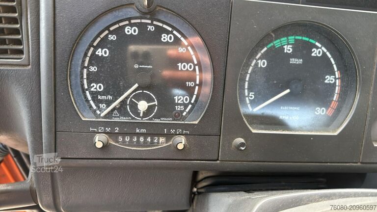 Kabinli şasi Iveco EUROTRAKKER 340 E 34 (POMPE MANUELLE / GRAND PO...