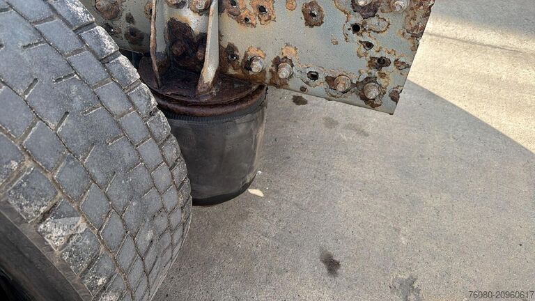 Chassis cabine Renault Premium 320 (BOITE MANUELLE / MANUAL GEARBOX)