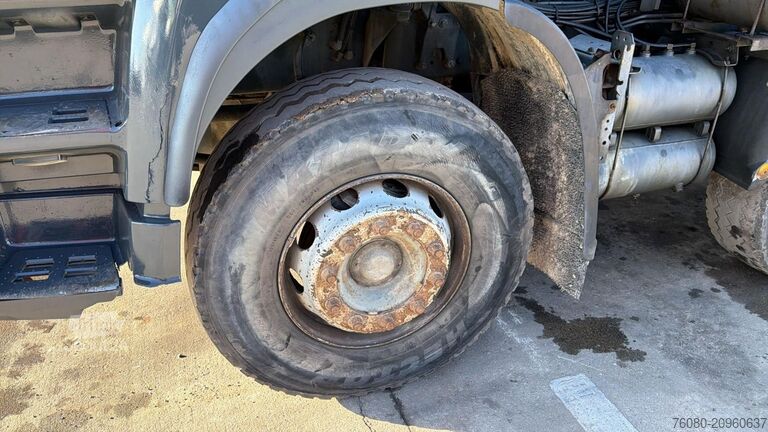 Chassis cabine DAF CF 85.360 (BOITE MANUELLE / MANUAL GEARBOX / BI...