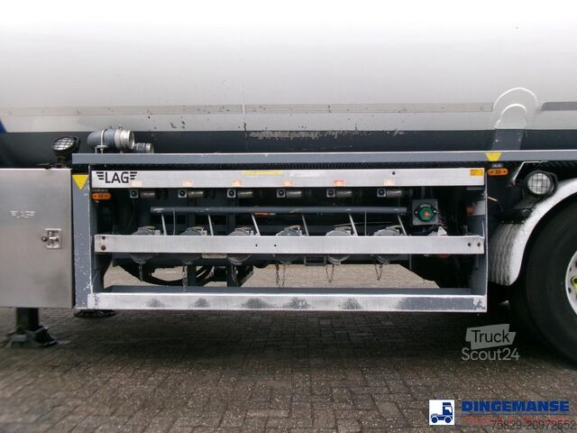 Réservoir L.A.G. Fuel tank alu 44.4 m3 / 6 comp + pump