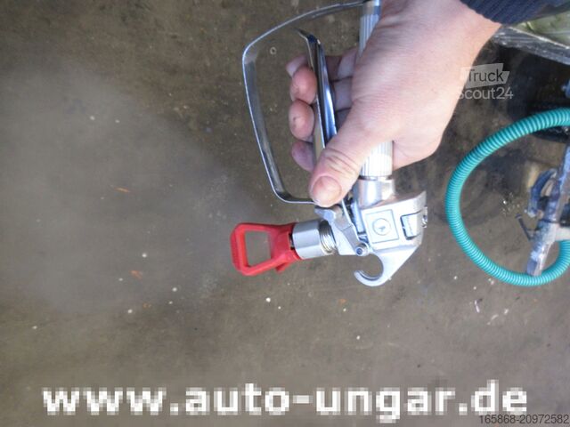 Straßenmarkierung Graco LineLazer Viscount I Airlesspumpe Marki