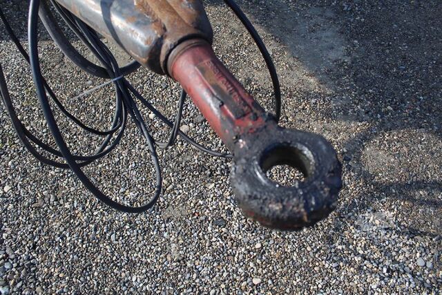 Sklápěcí přívěs paganini rimorchio ribaltabile laterale usato