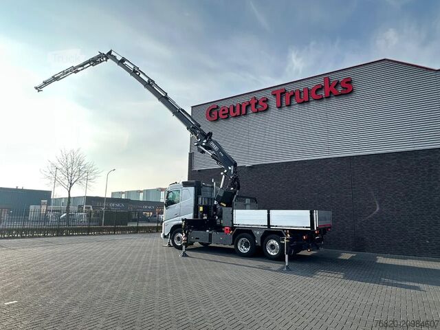 Camion-grue Volvo FH 520 6X2 TREKKER/TRACTOR/SZM MET FASSI F710RA...