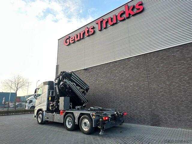 Camion-grue Volvo FH 520 6X2 TREKKER/TRACTOR/SZM MET FASSI F710RA...