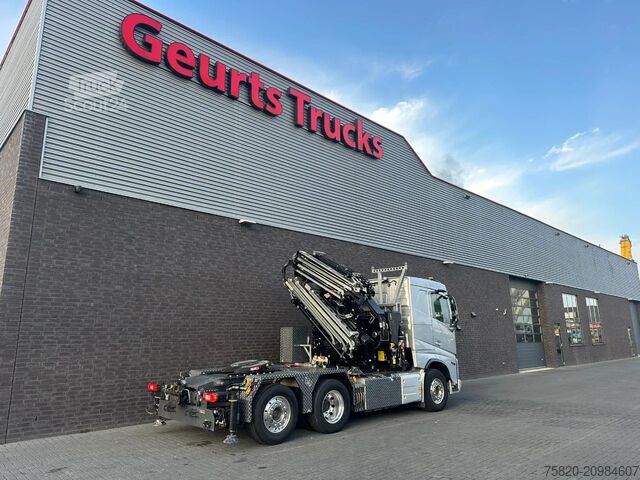 Camion-grue Volvo FH 520 6X2 TREKKER/TRACTOR/SZM MET FASSI F710RA...