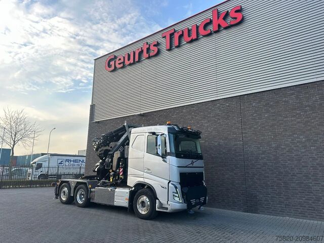 Camion-grue Volvo FH 520 6X2 TREKKER/TRACTOR/SZM MET FASSI F710RA...