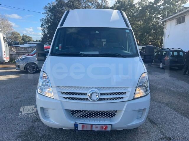 Transport de personnes IVECO Daily