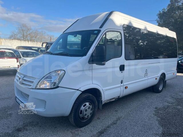 Transport de personnes IVECO Daily