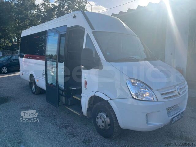 Transport de personnes IVECO Daily