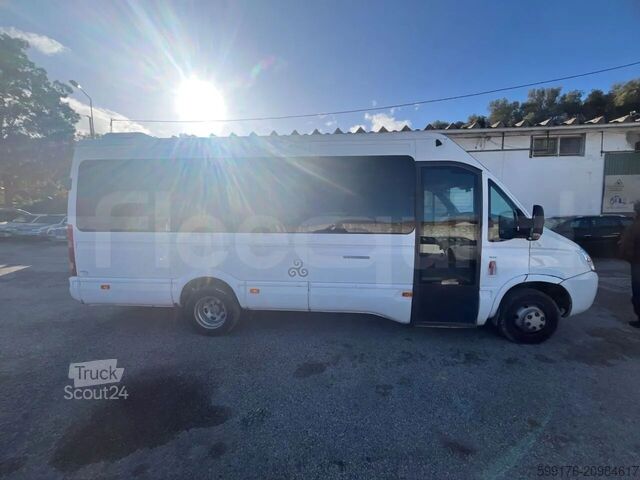 Transport de personnes IVECO Daily