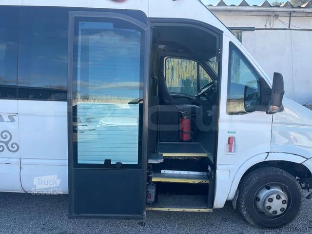 Transport de personnes IVECO Daily