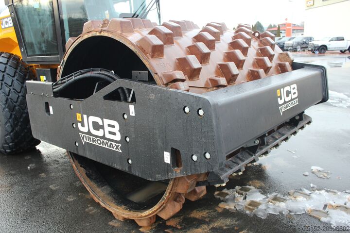 Walzenzug JCB Vibromax VM 118 D inkl. Schaffußbandage