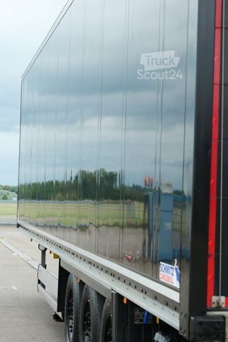 Semi-remorque fourgon SCHMITZ CARGOBULL SKO 24 / ROLLTOR / ZURRLEISTE BLACK 62 tsd km  !