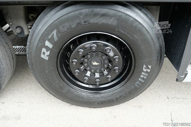 Semi-remorque fourgon SCHMITZ CARGOBULL SKO 24 / ROLLTOR / ZURRLEISTE BLACK 62 tsd km  !
