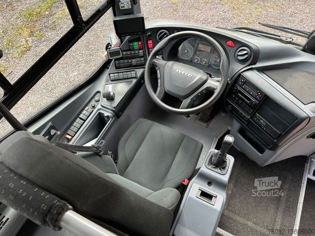 Minibus IVECO EVADYS H (55 Sitze*Schalt*176 tKm)
