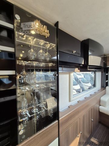 Camping-car intégral CONCORDE Carver 890 RRL inkl. 12 Monate GW Garantie