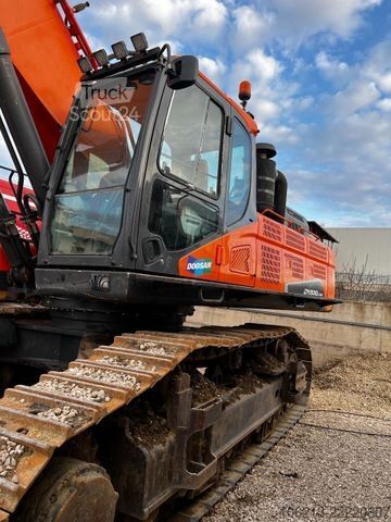 Excavatrice à chaînes DOOSAN DX530LC-5