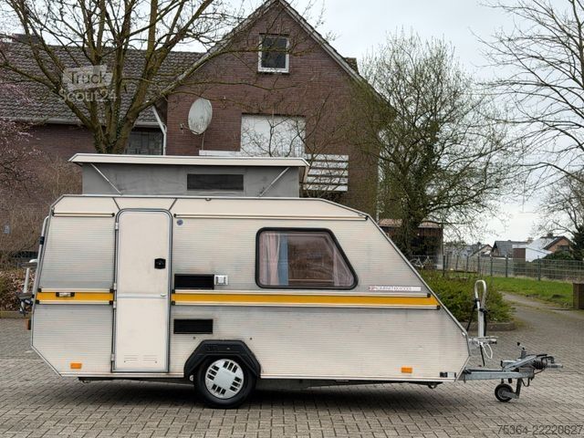 Caravan KIP Kompakt KK 400 EK Wohnwagen Hubdach Küche