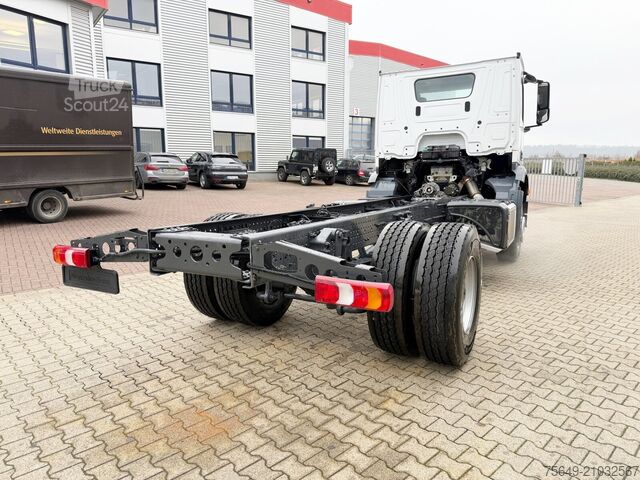 Lastbilchassi Mercedes-Benz Arocs 1840 K 4x2 Arocs 1840 K 4x2, MultimediaCockpit, 2x Nebenantrieb, NMV & Motorabtrieb