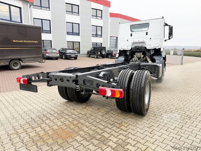 Lastbilchassi Mercedes-Benz Arocs 1840 K 4x2 Arocs 1840 K 4x2, MultimediaCockpit, 2x Nebenantrieb, NMV & Motorabtrieb