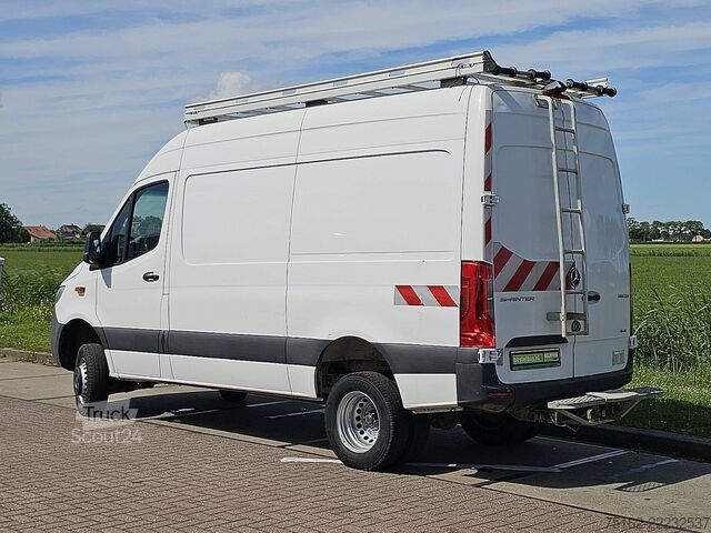 Універсал з високим дахом MERCEDES-BENZ SPRINTER 516 CDI 4X4 ALLRAD L2H2