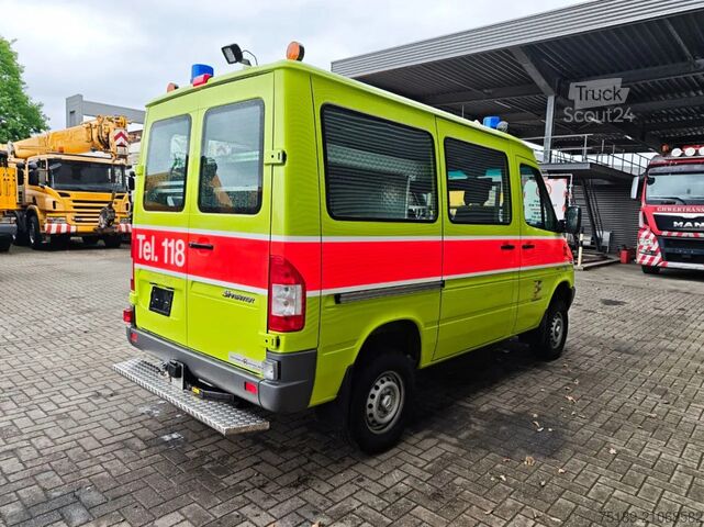 Kastenwagen Mercedes-Benz Sprinter 314 4x4 Petrol Feuerwehr 9900 KM!