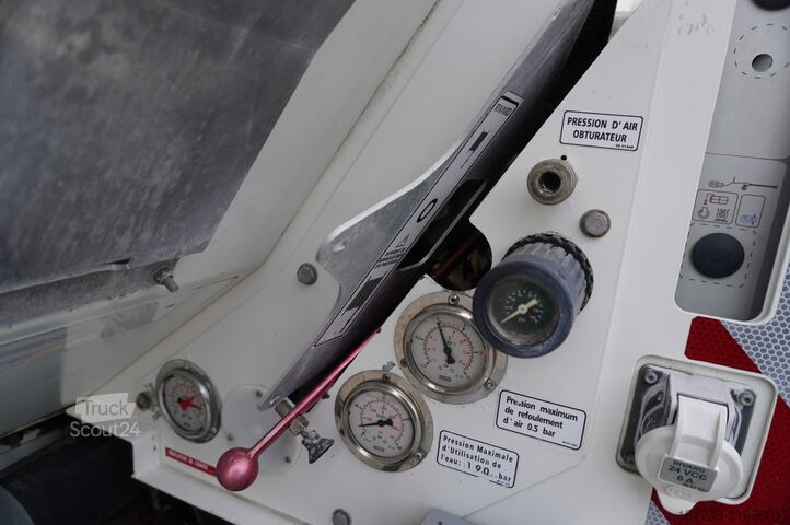 Atık su arıtma tesisi MAN TGS 26.360 / RIVARD 18m3  / 180 tho km