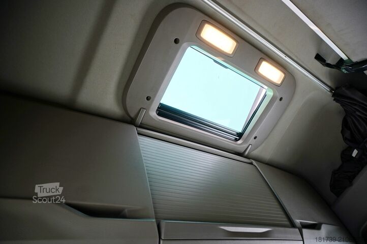 Ciągnik siodłowy MAN TGX 28.510 6×2 / Sleeper cab