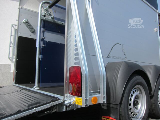 Remorque à chevaux Böckmann Champion C ohne Sattelkammer Hecktürkombination 2400kg 100km/H Neu