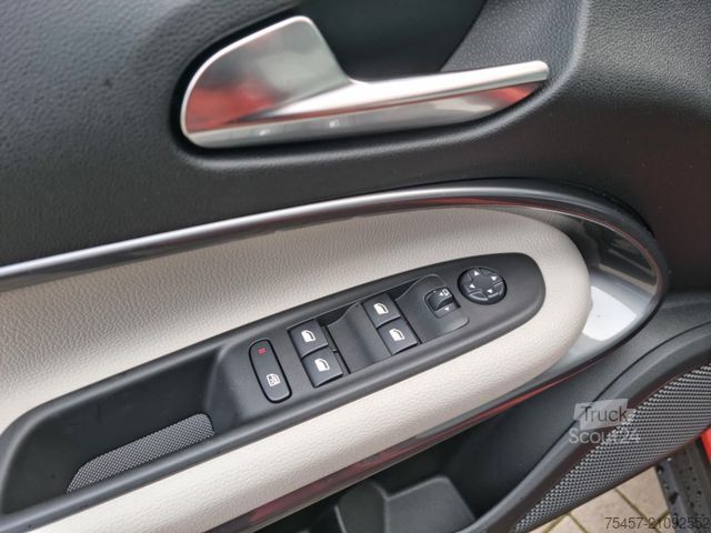 Βαν FIAT 600e La Prima