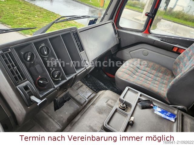 Camión forestal MERCEDES-BENZ 2534