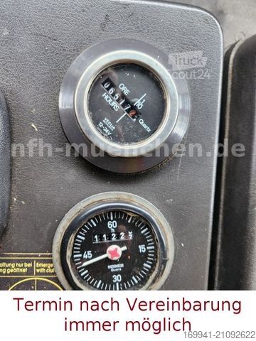 Camión forestal MERCEDES-BENZ 2534