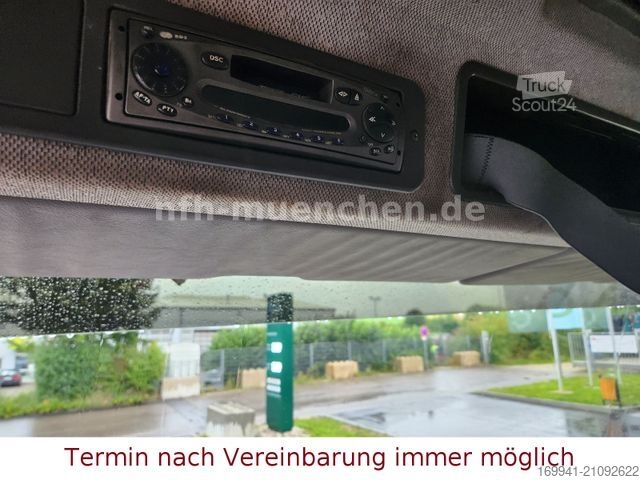 Camión forestal MERCEDES-BENZ 2534